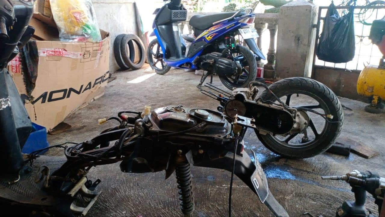 Dokumentasi AJM 10 di bengkel Ahad Jaya Motor